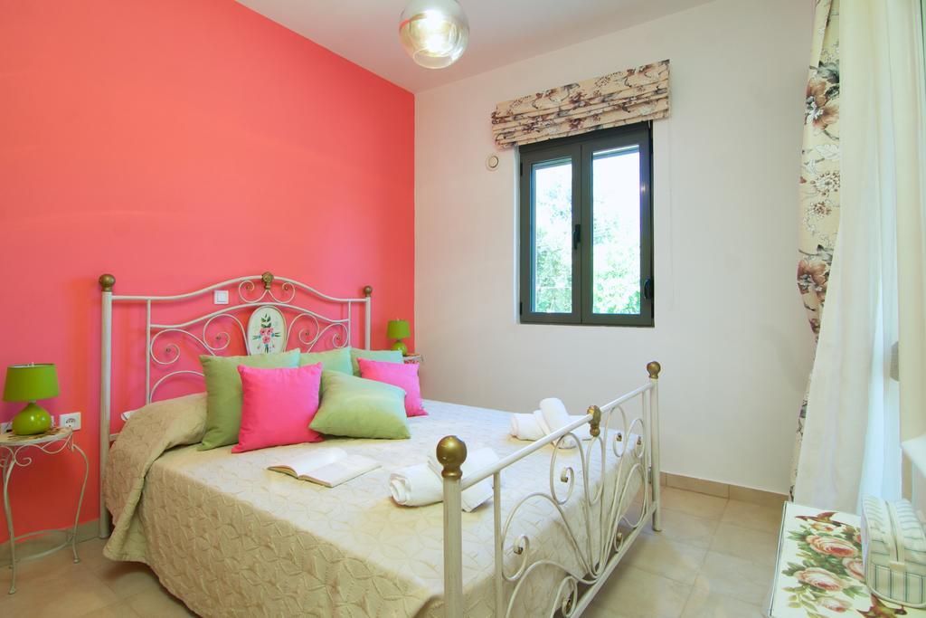 Loutra Resort Room photo