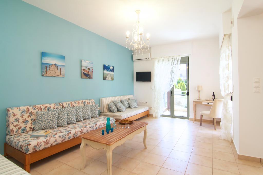 Loutra Resort Room photo