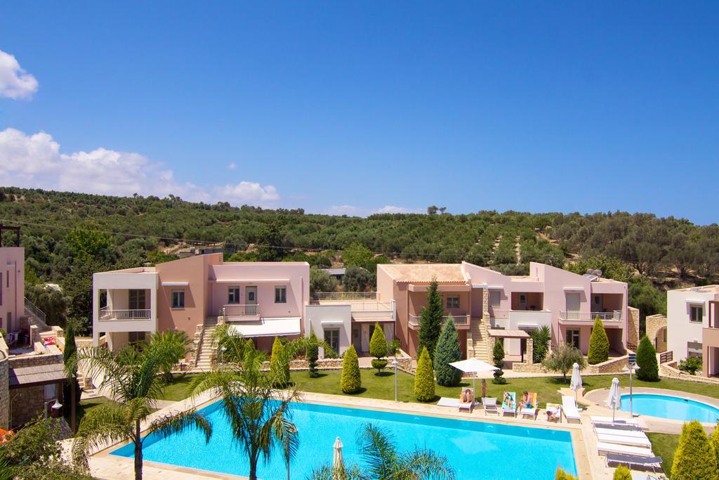 Loutra Resort Exterior photo